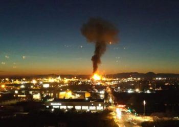 (VIDEO) Explosión en planta petroquímica de España deja un muerto