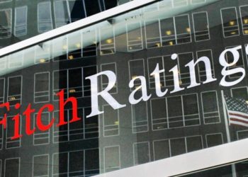 Fitch hará reclasificación de riesgo país por políticas implementadas por Bukele
