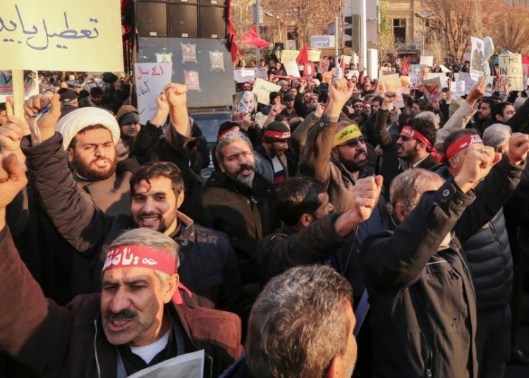 La policía iraní ha ordenado a sus agentes actuar con“moderación” frente a las protestas
