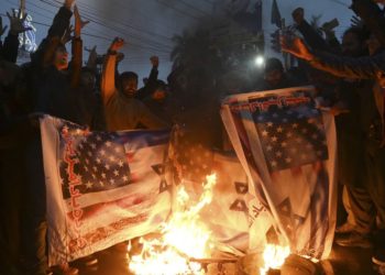 Político iraní ofrece tres millones de dólares a «quien mate a Trump»