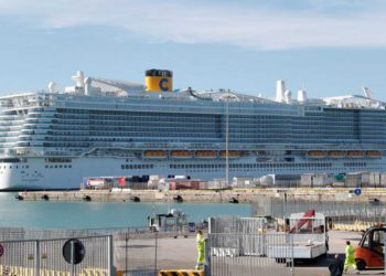 Descartaron la presencia de coronavirus en el crucero en Italia y autorizaron el desembarco de pasajeros