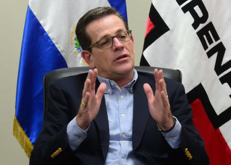 Reportan en estado grave de salud a Jorge Velado, expresidente de ARENA