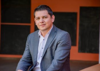 José Urbina: «Diputados quieren visitar hospitales con interés electoral»