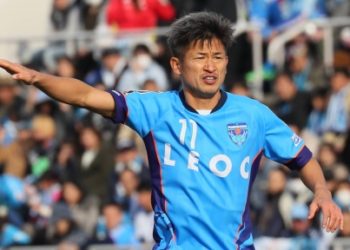 El futbolista más viejo del mundo tiene 52 años y seguirá como profesional en 2020