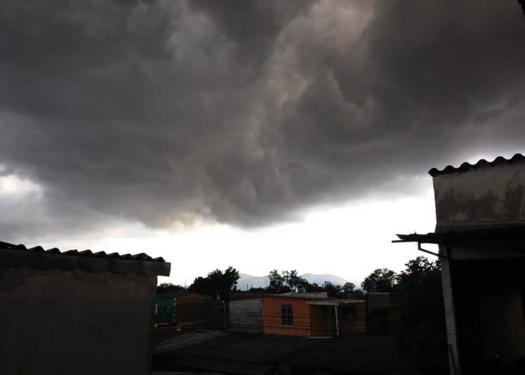 Ministerio de Medio Ambiente pronostica lluvias aisladas para este jueves