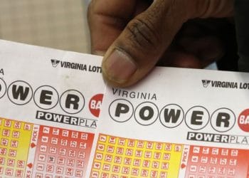 Una mujer gana la lotería en EE.UU. usando los números que vio en un sueño