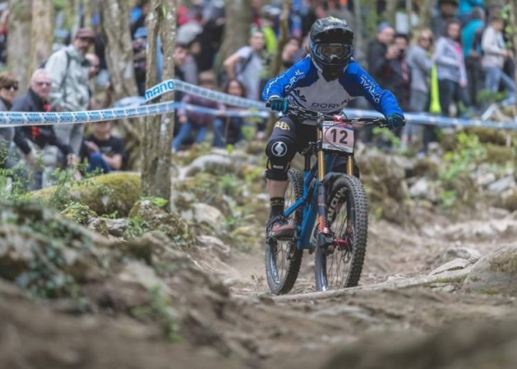 La ciclista salvadoreña Mariana Salazar campeona centroaméricana en Down Hill