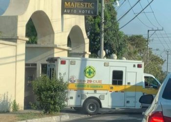 Hombre se corta las venas tras pelearse con su novio en motel de Antiguo Cuscatlán