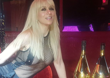 Noelia reta la censura de Instagram con fotos sin pantalón