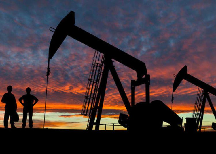 Suben los precios del petróleo tras ataque de Irán a bases estadounidenses en Irak