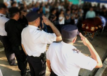 Despiden con honores a investigador de la PNC que murió en cumplimiento del deber