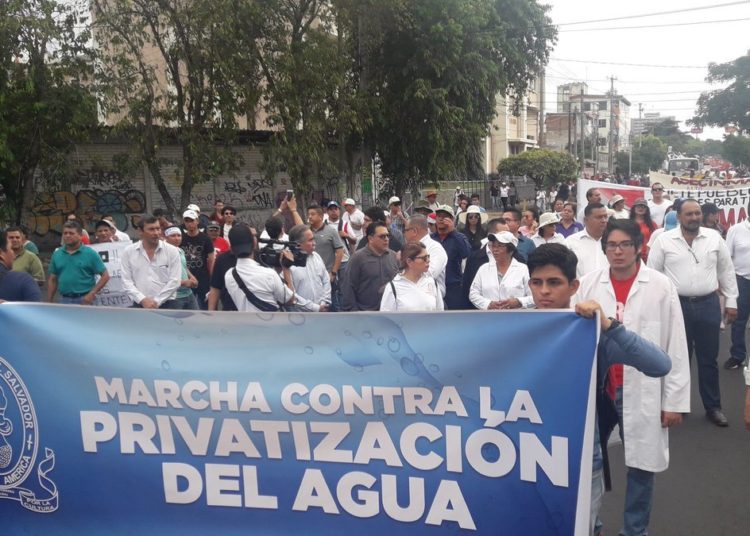 ARENA cabildea entre diputados la posibilidad de privatizar el agua, revela Gustavo Escalante