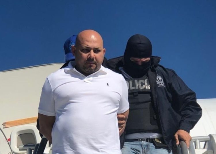 (VIDEO) EE.UU. deporta a exdiputado Roberto Silva Pereira vinculado al asesinato de tres diputados de ARENA