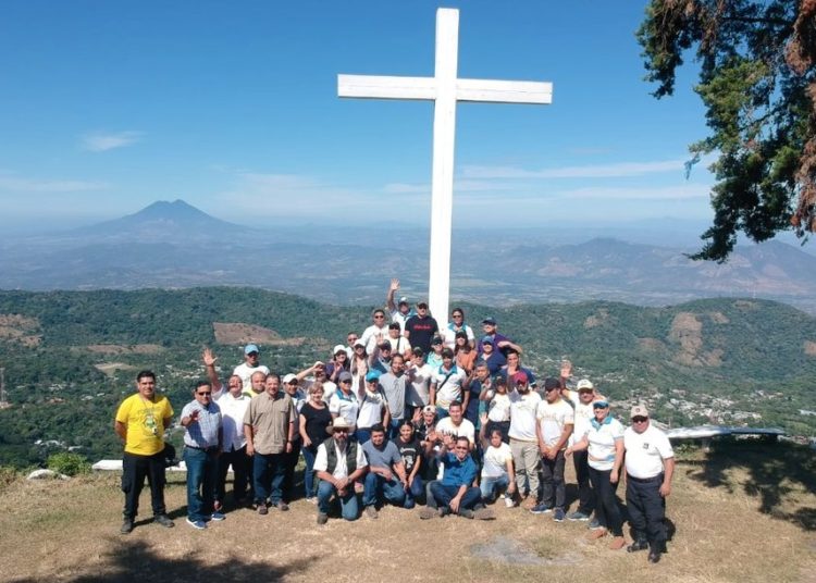 Morena Valdez explora rutas de turismo en el oriente del país