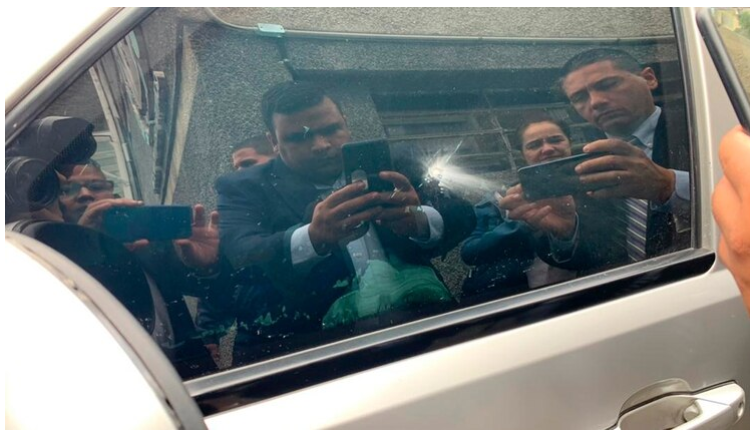 (VIDEO) Colectivos chavistas dispararon a los diputados opositores que iban a sesionar a la Asamblea Nacional