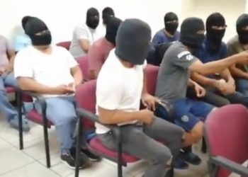 13 agentes de la PNC que falsificaban incapacidades del ISSS seguirán proceso en libertad condicional