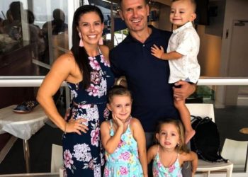 Exjugador de rugby quema vivos a su exmujer y a sus tres hijos dentro de un coche y luego se suicida