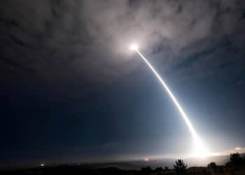 Estados Unidos realiza ejercicios militares que simulan un ataque nuclear contra Rusia