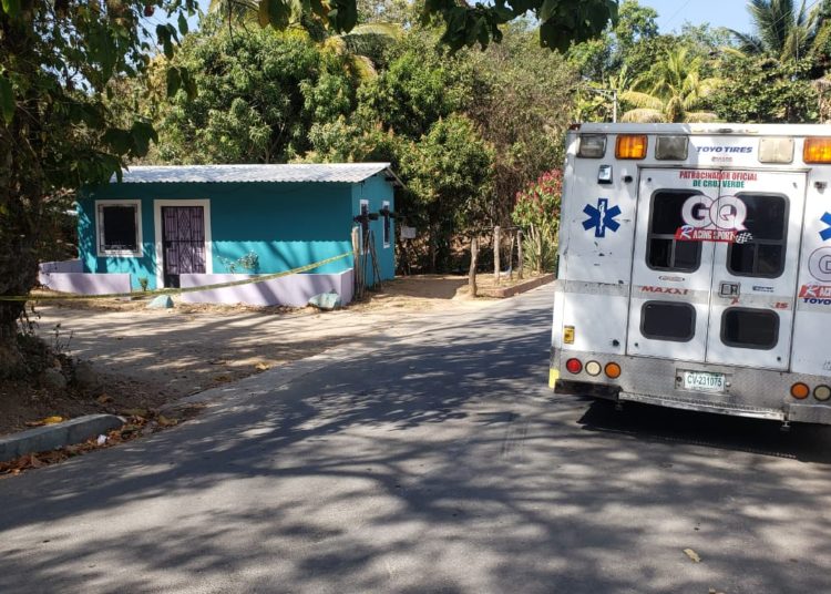 Agente de la PNC resulta herido de bala tras enfrentarse con mareros