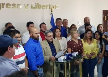 ARENA denuncia un «autogolpe» y pide la activacion de la Carta Democrática de la OEA