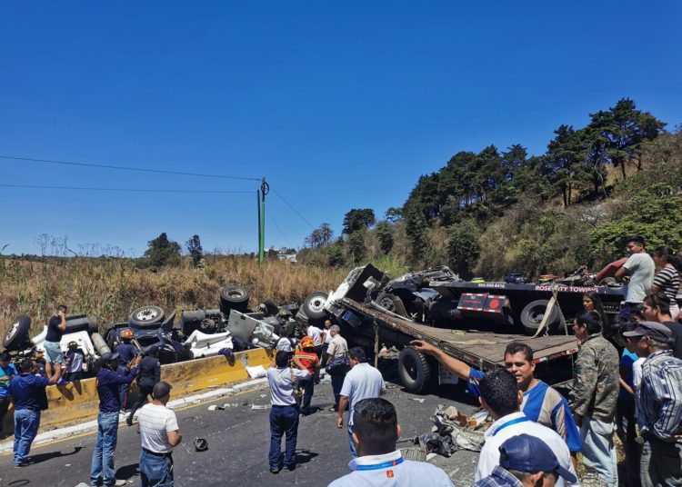 Salvadoreño muere en accidente de tránsito en carretera a ciudad de Guatemala