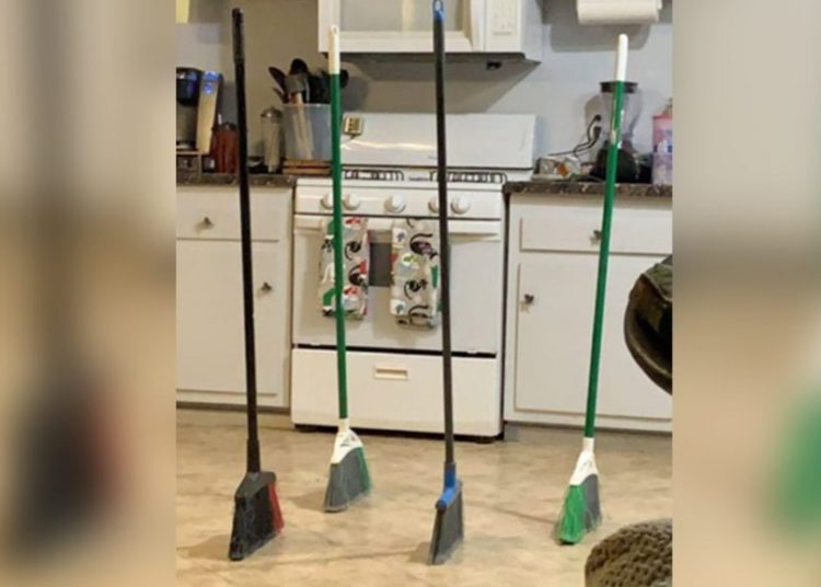 La NASA, la WWE y el rapero Future se unen al #BroomChallenge, el reto viral con escobas