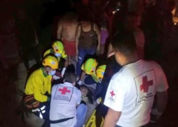 Accidente de tránsito deja al menos siete golpeados en carretera a Quezaltepeque