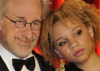 Hija de Steven Spielberg producirá y protagonizará cintas para adultos