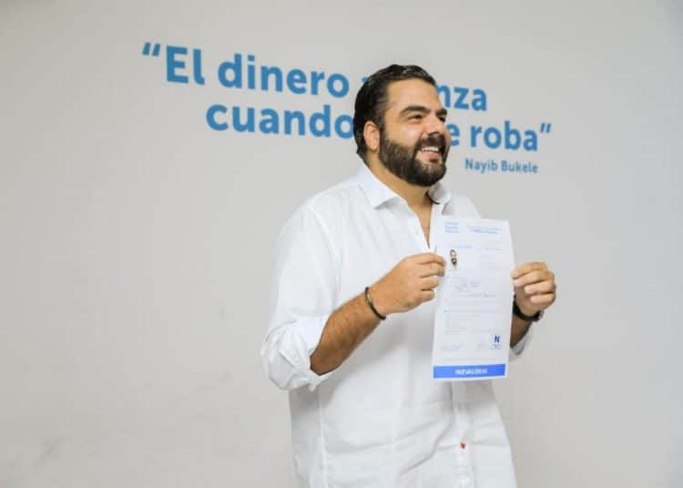 Xavier Zablah Bukele se inscribe como candidato a presidente del partido Nuevas Ideas