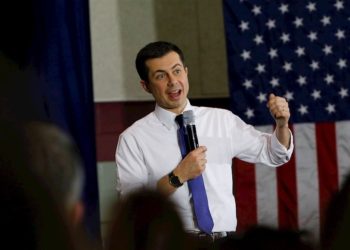 El recuento final de las primarias demócratas en Iowa dio ganador a Pete Buttigieg