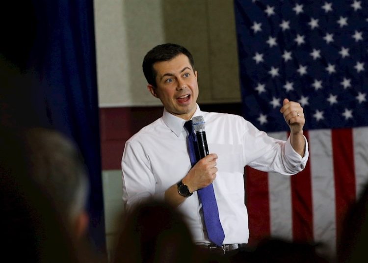 El recuento final de las primarias demócratas en Iowa dio ganador a Pete Buttigieg