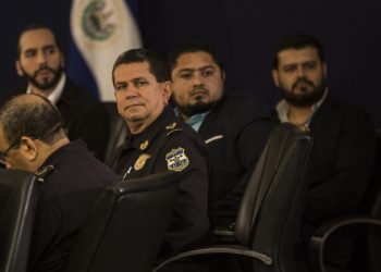 FMLN pide renuncia de funcionarios involucrados en «golpe de Estado»