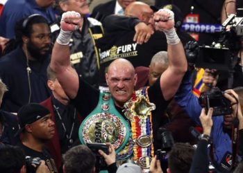 (VIDEO)Tyson Fury derrota a Deontay Wilder y se convierte en el campeón mundial de los pesos pesados del CMB