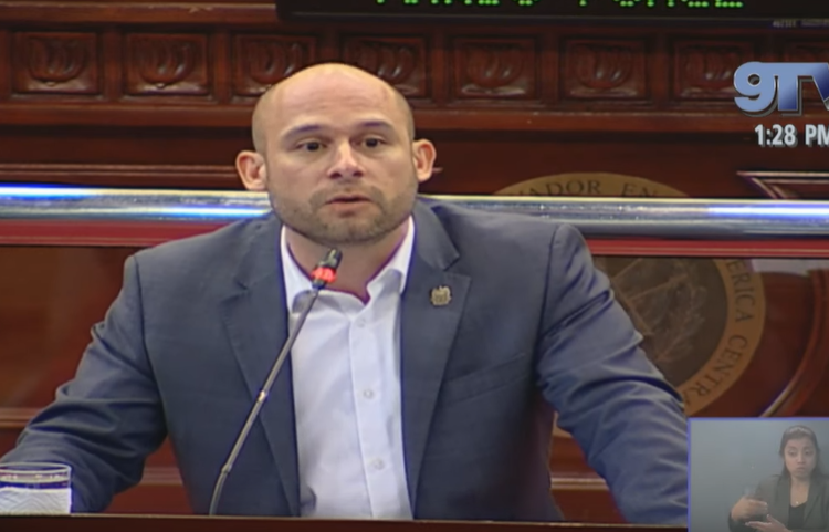 (VIDEO) Ricardo Velásquez Parker a presidente Nayib Bukele: “Bendecir a quienes nos maldicen”