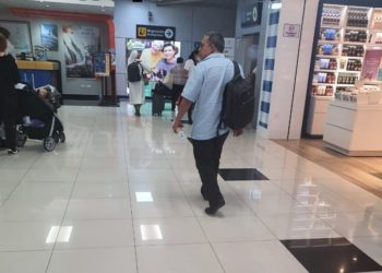 Arístides Valencia arriba a El Salvador procedente de Panamá