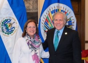 La «normalización institucional del país» y «el respeto al equilibrio de poderes», fueron los temas entre Almagro y la canciller Hill Tinoco