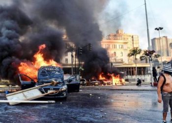 Un hotel atacado, 20 policías heridos en el primer día del Festival de Viña del Mar en Chile