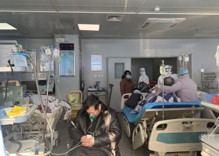 Han muerto 425 personas por el coronavirus y más de 20 mil han sido contagiadas en China