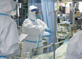 China reporta que las muertes causadas por el coronavirus supera los 1.800