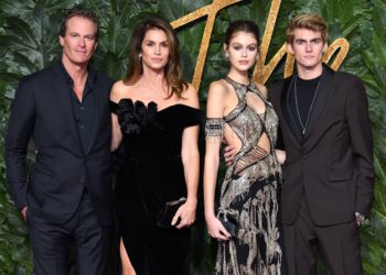 El tatuaje en el rostro de Presley Gerber preocupa a sus padres Cindy Crawford y Rande Gerber