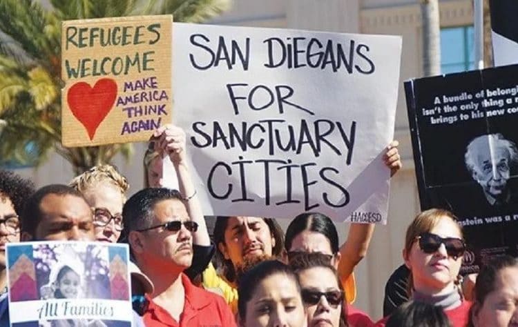 Tribunal autoriza a Trump retener fondos a ciudades “santuario”