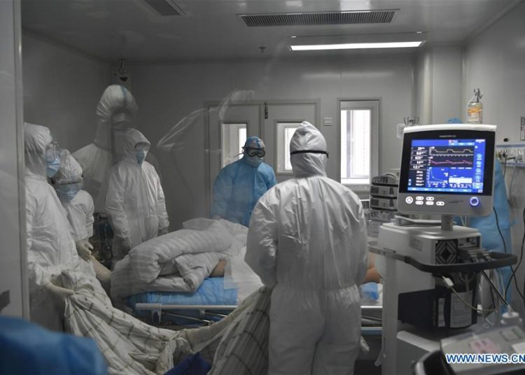 Filipinas confirma la muerte de un portador del coronavirus, es el primer fallecido fuera de China