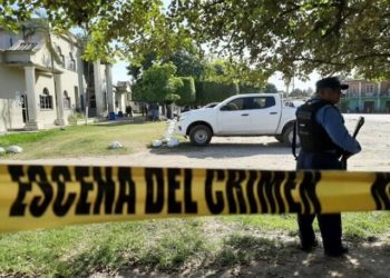 Mareros liberan a su jefe cuando era juzgado y dejan cuatro policías muertos en Honduras