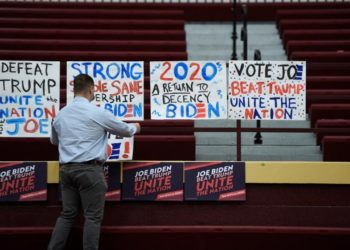 Partido Demócrata anunció un recuento manual de los resultados en Iowa tras noche de caos