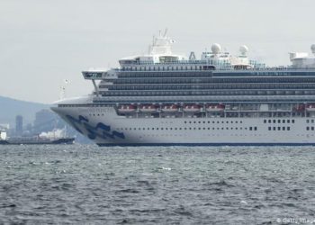 Japón dejó en cuarentena a 3.700 personas a bordo de un crucero por un pasajero con coronavirus