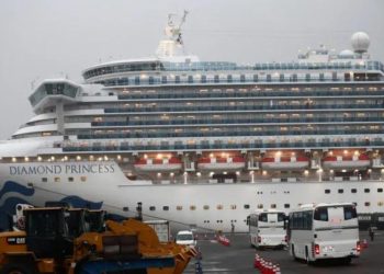 Ya son 355 infectados con el coronavirus en el crucero en cuarentena en Japón