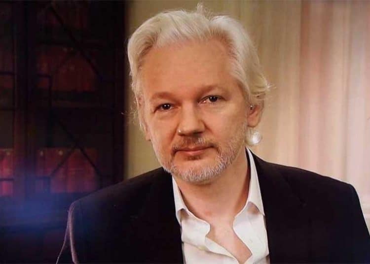 Julian Assange rechaza extradición a Estados Unidos