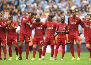 El coronavirus podría quitarle al Liverpool su primer título de la Premier League