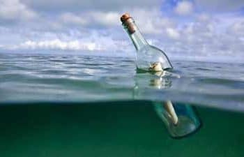 Descifran mensaje de una botella arrojada al mar hace 16 años