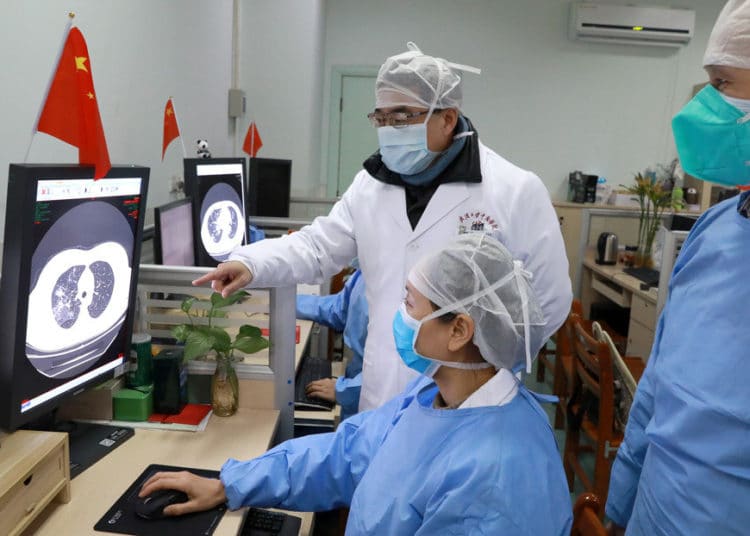 Hallan inusuales mutaciones del coronavirus que podrían hacerlo aún más peligroso